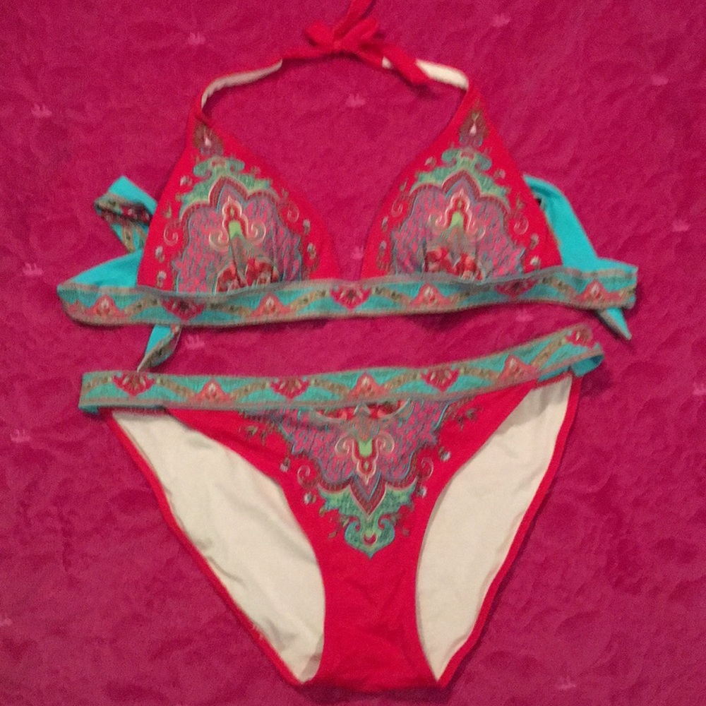 Victoria’s Secret bikini